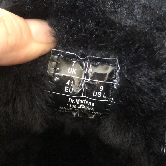 Dr. Marten 1460 WOMEN'S Black EYE FAUX FUR LINED BOOTS - Picture 9 of 10